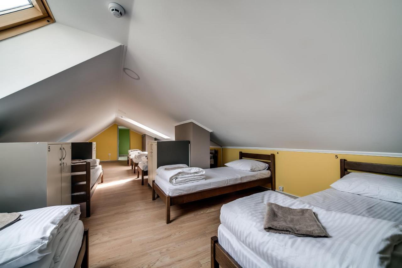 Ostriv Hostel Lviv Exterior foto